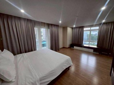 Rawi Waree Residence | Nimmanhemin Soi 15