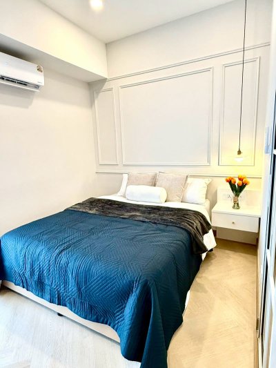 Supanish Condo (Condo with a swimming pool)