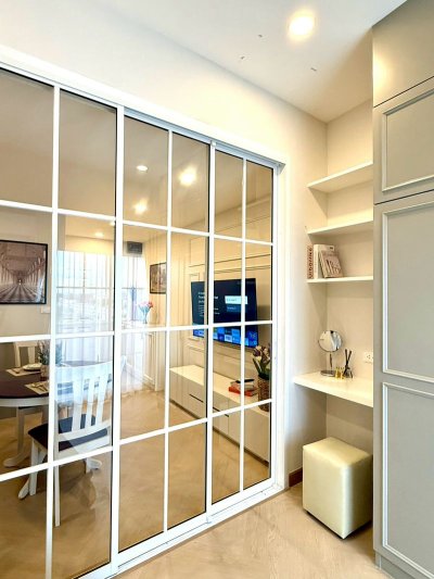 Supanish Condo (Condo with a swimming pool)