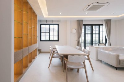 Modern Pool Villa in San Sai