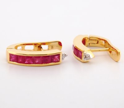9K Earring Gold
