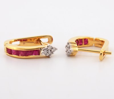 9K Earring Gold