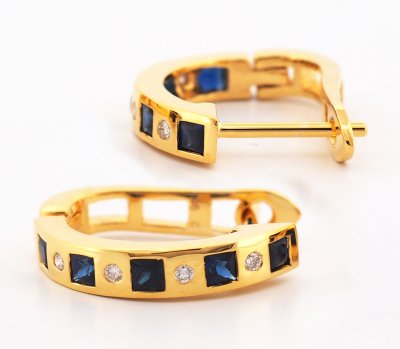 9K Earring Gold