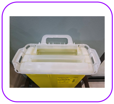 กล่องทิ้งเข็ม BD Sharps Collector 11.3L (301274) ฝาสี่เหลี่ยม