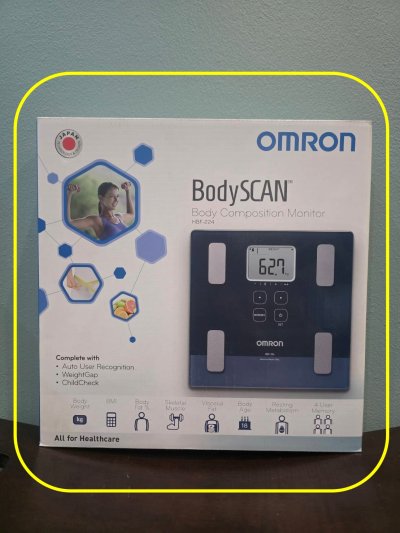 เครื่องชั่งน้ำหนักและวัดปริมาณไขมัน OMRON รุ่น HBF-224 (ประกันศูนย์ไทย 2 ปี)