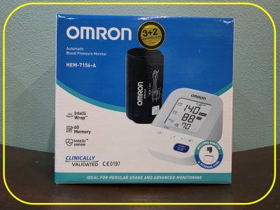 เครื่องวัดความดัน Omron HEM-7156-A (ผ้าพันแขน 22-42 cm)