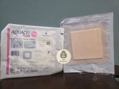 Aquacel Foam Pro 15x15 cm (422358) (1 แผ่น)