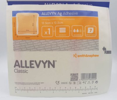 Allevyn Ag Adhesive 12.5x12.5 cm (1 แผ่น)
