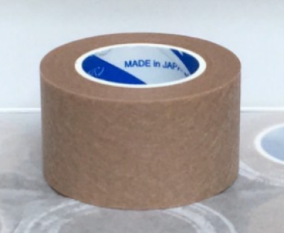 Nichiban Surgical Tape Hada สีเนื้อ (เยื่อกระดาษเหมือน Micropore) (1 ม้วน)