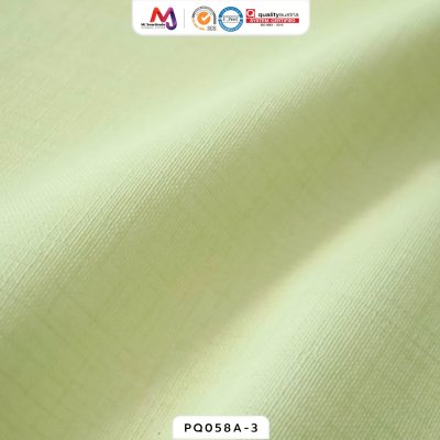 PQ058A หนังเทียม PVC ปั้มลายผ้า หน้ากว้าง 145±3 ซม. หนา 0.85 มม.