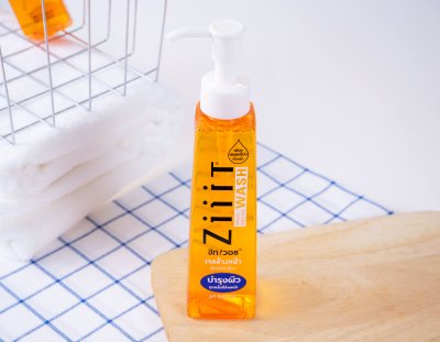 ZiiiT Wash ซิทวอช เจลใสล้างหน้าสูตรอ่อนโยน พัฒนาขึ้นสำหรับผิวที่เป็นสิวง่าย และผิวบอบบาง