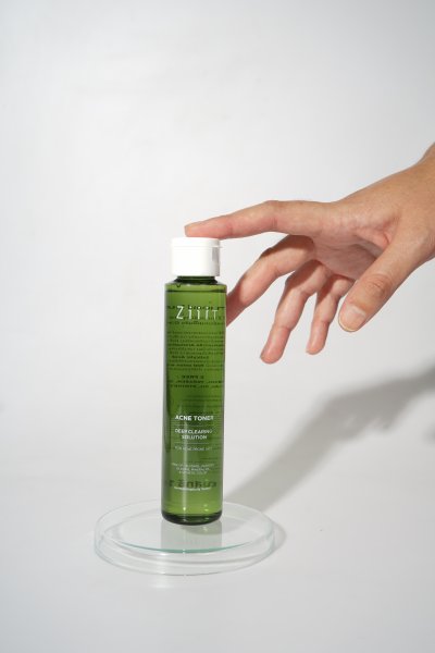 ZiiiT Acne Toner ซิท แอคเน่ โทนเนอร์ สำหรับคนเป็นสิว