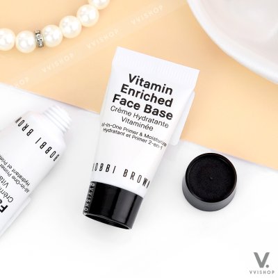Bobbi Brown Vitamin Enriched Face Base
