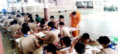 นักเรียนเรียนเขียนกระทู้ธรรม ตรี โท เอก