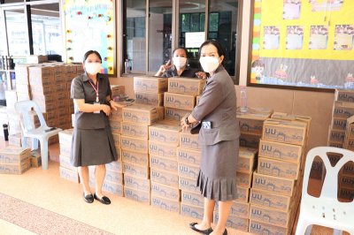 ผู้ปกครองรับผลการเรียนและอาหารเสริม ภาคเรียนที่ 1 ปีการศึกษา 2566
