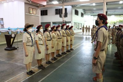 พิธีเข้าประจำกองลูกเสือ เนตรนารี สามัญรุ่นใหญ่ ม.1
