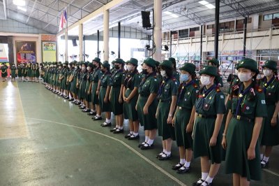 พิธีเข้าประจำกองลูกเสือ เนตรนารี สามัญรุ่นใหญ่ ม.1
