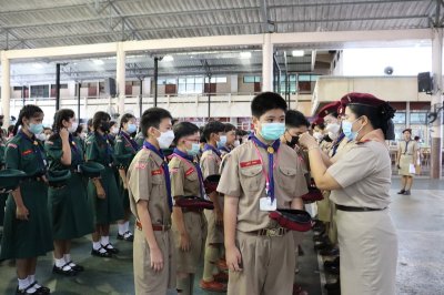 พิธีเข้าประจำกองลูกเสือ เนตรนารี สามัญรุ่นใหญ่ ม.1