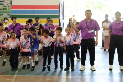 ขบวนพาเหรด และพิธีเปิดงานกีฬาสี เฟื่องฟ้าเกมส์ ครั้งที่ 54 4