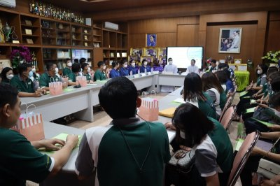 คณะศึกษาดูงาน จากโรงเรียนสฤษดิเดช จ.จันทบุรี