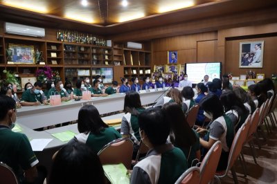 คณะศึกษาดูงาน จากโรงเรียนสฤษดิเดช จ.จันทบุรี
