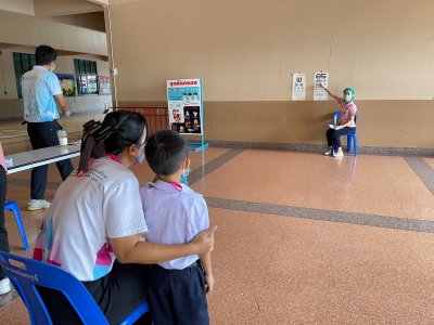 งานบริการด้านปฐมภูมิและองค์รวม โรงพยาบาลสมเด็จพระสังฆราชองค์ที่ 19 เข้ามาตรวจสุขภาพให้กับนักเรียน