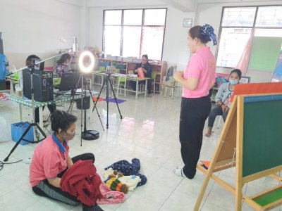 ครูสอนออนไลน์ภาคเรียนที่ 2 ระหว่างวันที่ 11 - 15 ม.ค. 2564