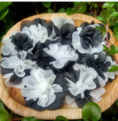 เหรียญโปรยทานห่อกระดาษสา สีขาวดำ 100 เหรียญ