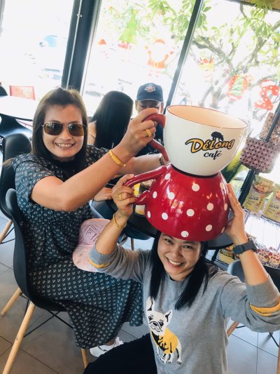 เดอลองคาเฟ่
