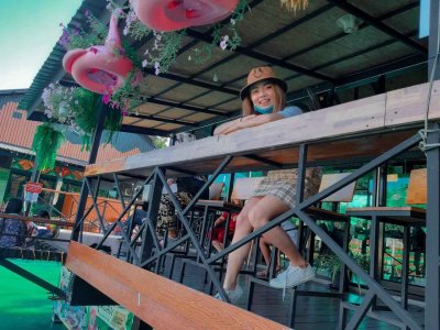 เดอลองคาเฟ่
