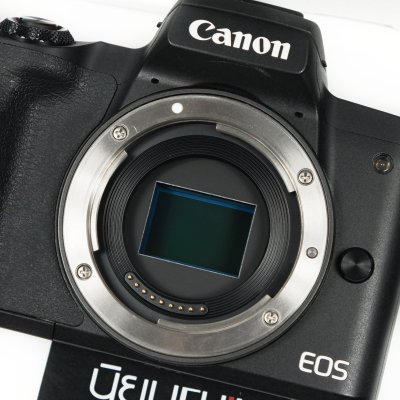 Canon EOS M50