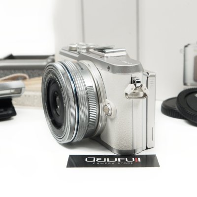 Olympus EPL8