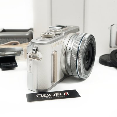 Olympus EPL8