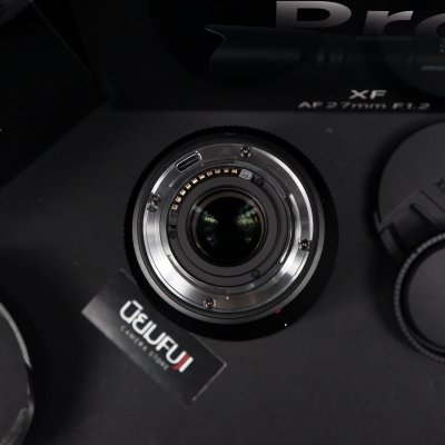 VILTROX 27mm F1.2 Pro