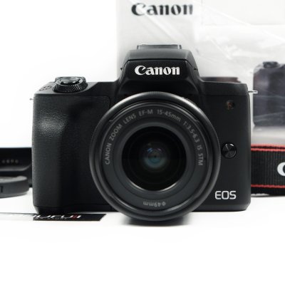Canon EOS M50