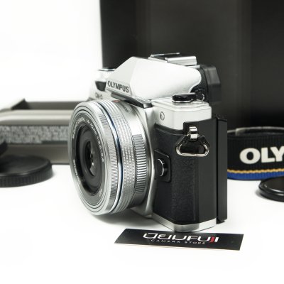 Olympus EM10II
