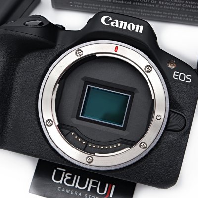 Canon EOS R50