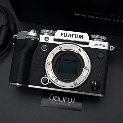 Fujifilm XT5 body
