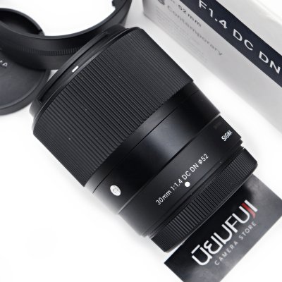Sigma 30mm F1.4 DC DN