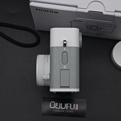 Fujifilm Xhalf