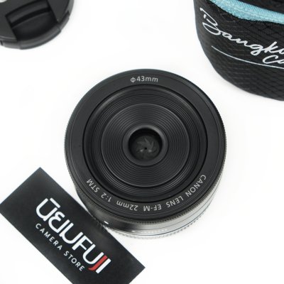 EFM22mm F2 STM