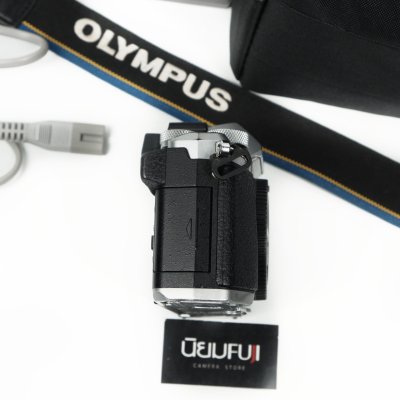Olympus EM5 II