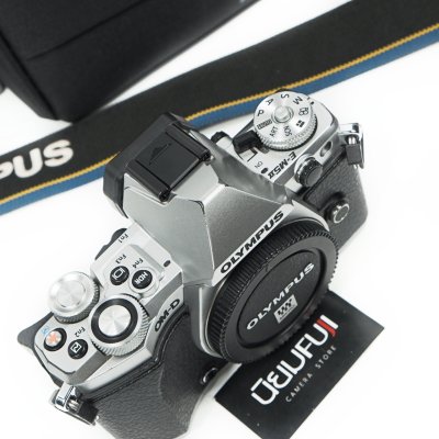 Olympus EM5 II