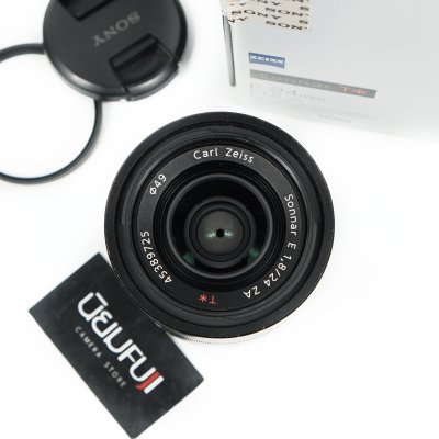 E24mm F1.8 ZA