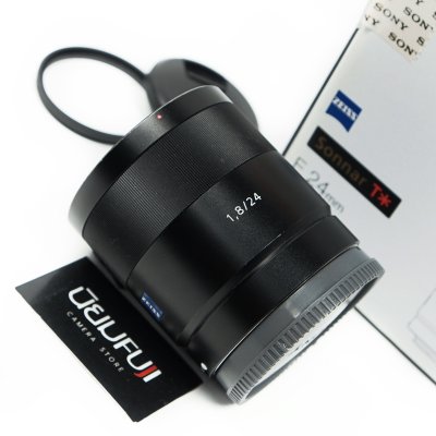 E24mm F1.8 ZA