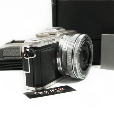 Olympus EPL7