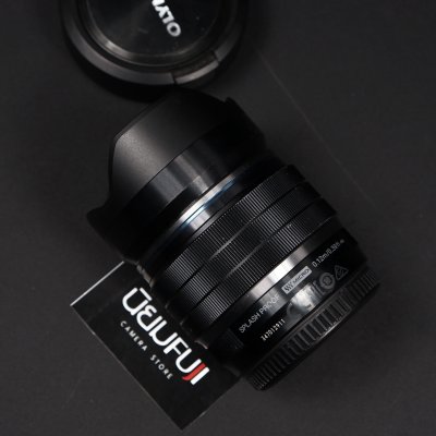 Zuiko 8mm F1.8 Pro