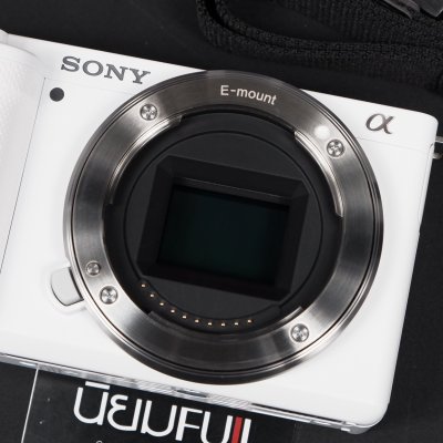 Sony ZVE10