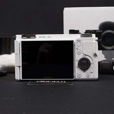 Sony ZVE10