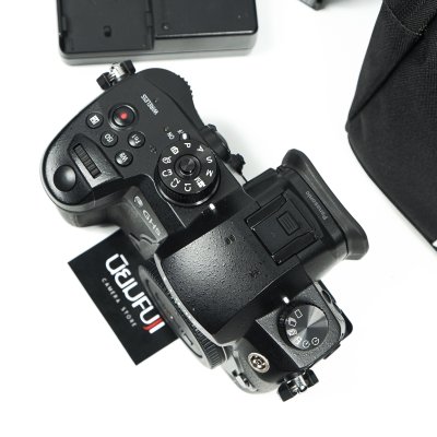 Lumix GH5